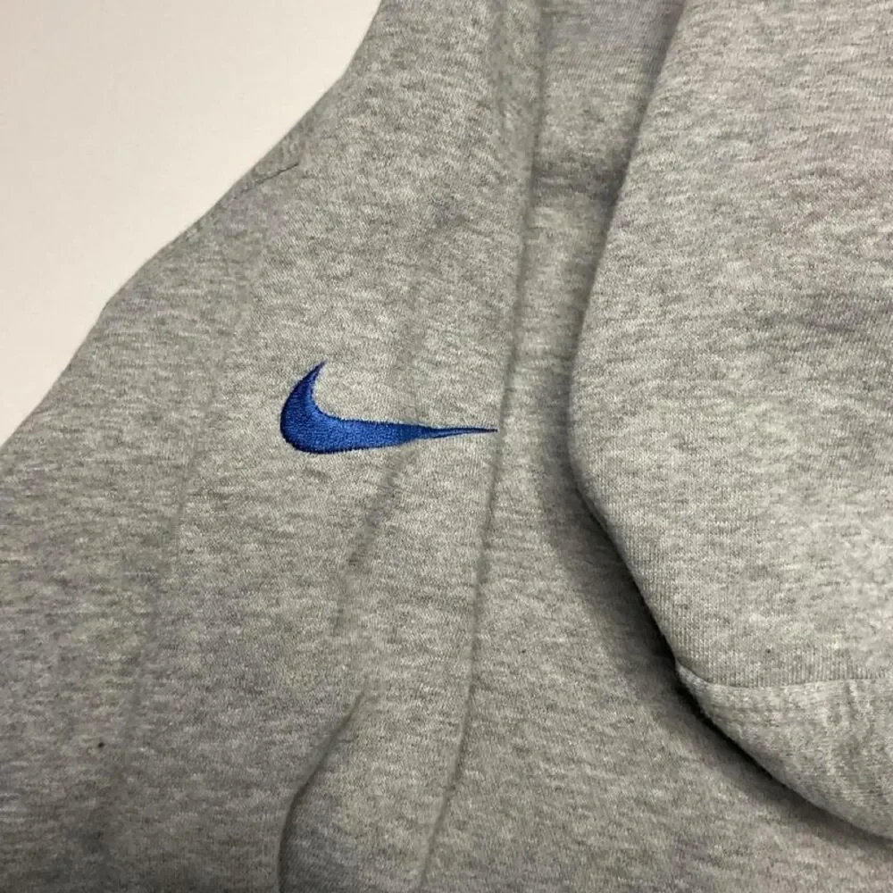 Nike Men's Grey Hoodie